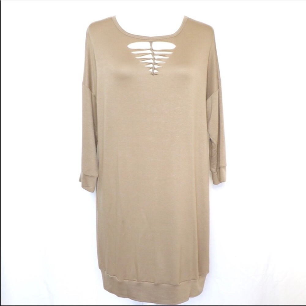 Tresics Sweater Dress NEW size Small